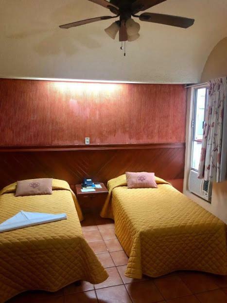 Hotel Virreynal Córdoba エクステリア 写真